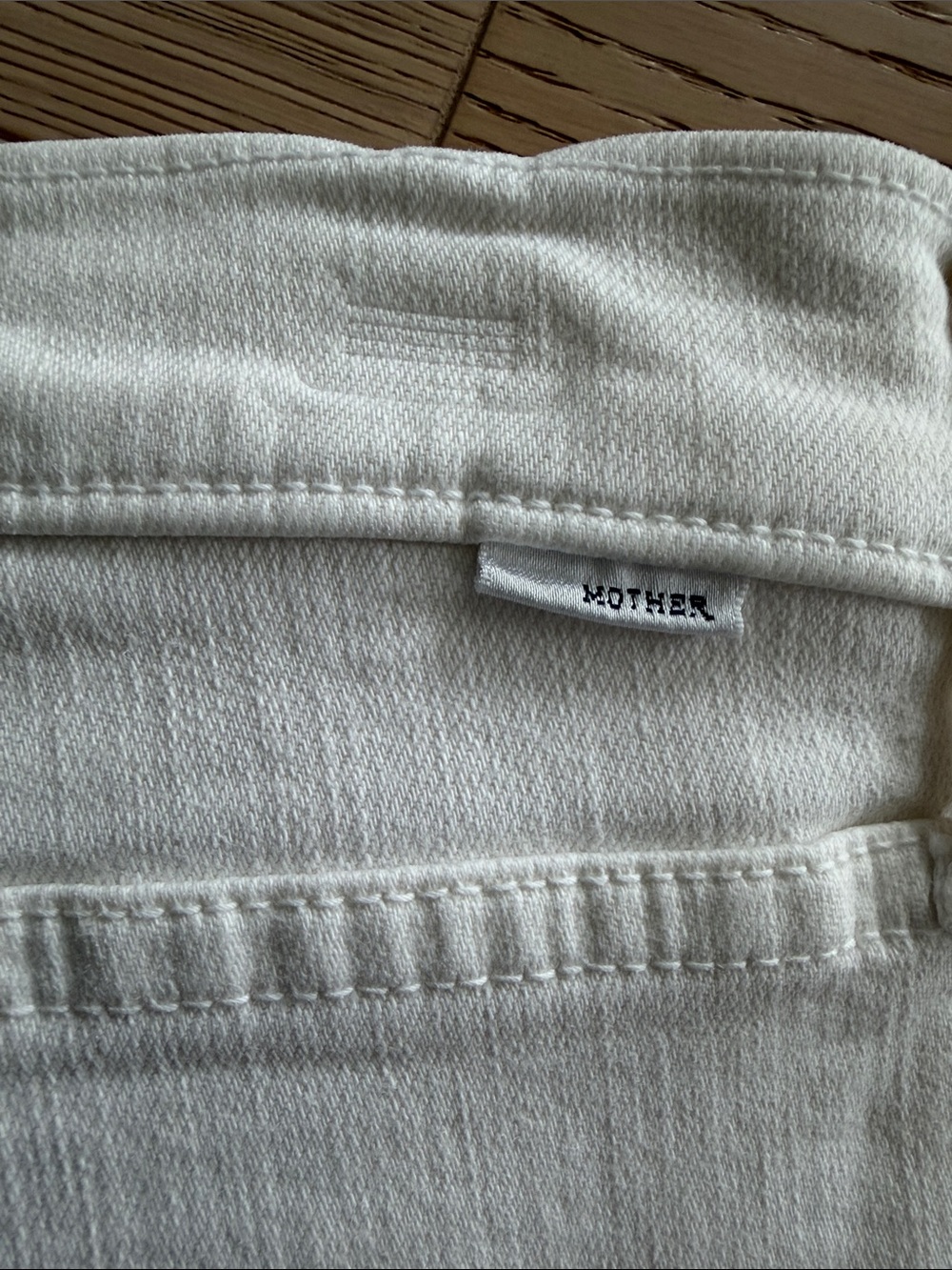Mother The Mid Rise Dazzler Crop Frayed Hem Jeans in Cream Puffs Size 31 USA - Picture 12 of 14